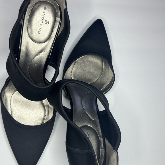 Shoes Bandolino Women's Black Pointed Toe Shoes - Picture 6 of 8